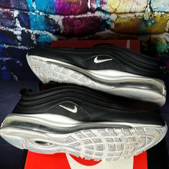 Nike Air Max ‘97’ - Picture 5 of 7